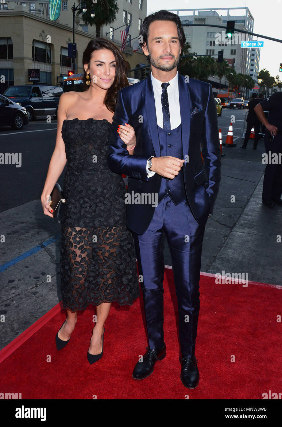 Rodrigo Santoro, Mel Fronckowiak im Ben-Hur Premiere auf der TCL Chinese Theatre in Los Angeles. August 16, 2016. a Rodrigo Santoro, Mel Fronckowiak - - - - - - - - - - - - - Red Carpet Event, Vertikal, USA, Filmindustrie, Prominente, Fotografie, Bestof, Kunst, Kultur und Unterhaltung, Topix Prominente Fashion/Vertikal, Besten, Event in Hollywood Leben - Kalifornien, Roter Teppich und backstage, USA, Film, Stars, Film Stars, TV Stars, Musik, Promis, Fotografie, Bestof, Kunst, Kultur und Unterhaltung, Topix, Vertikal, Familie von aus dem Jahr 2016, Anfrage tsuni Stockfoto