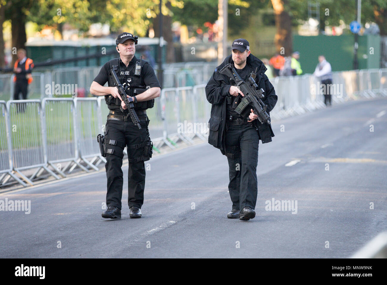 Polizei Sicherheit an der königlichen Hochzeit von Prinz Harry und Meghan Markle. Stockfoto