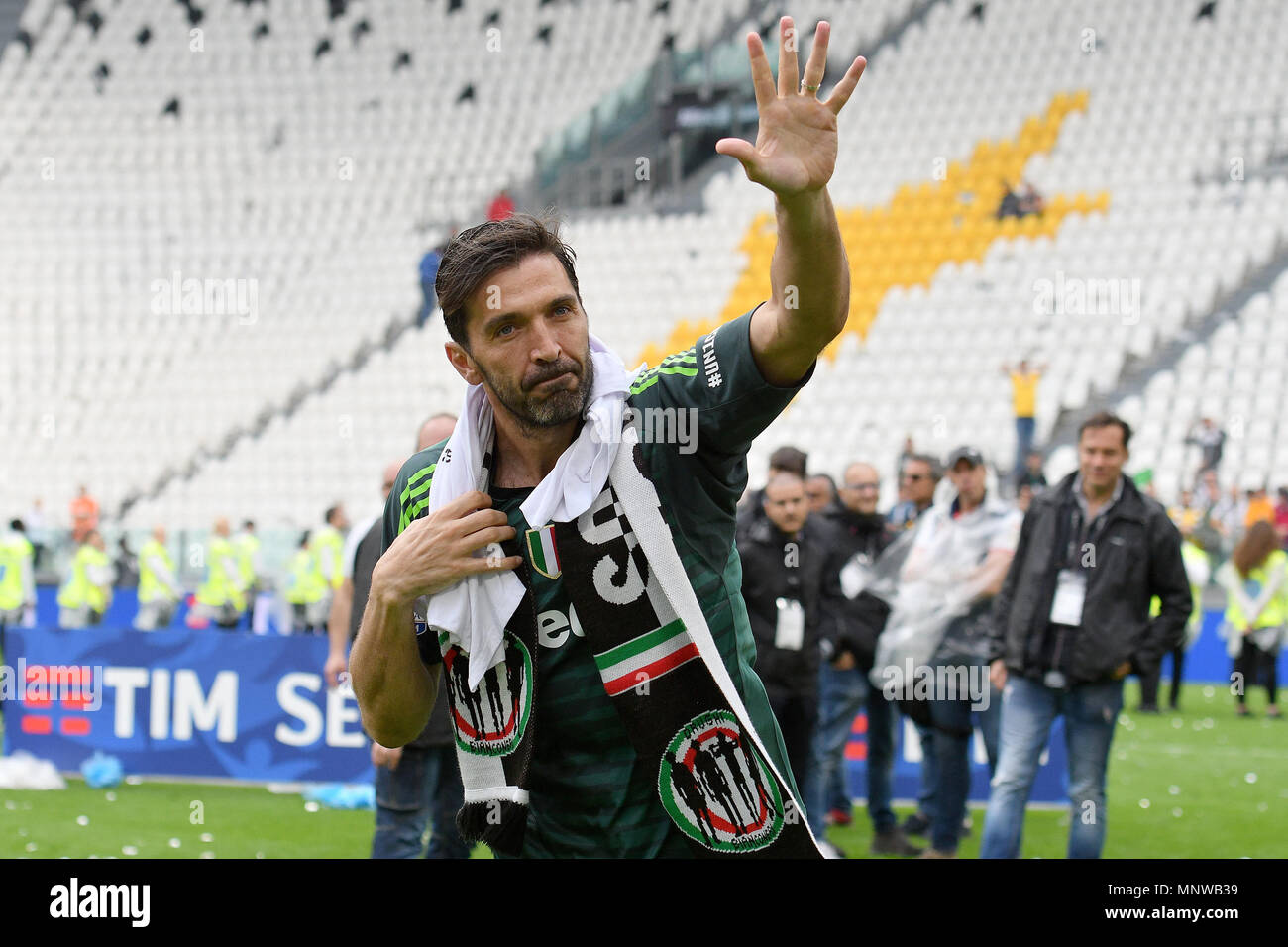 Gianluigi Buffon Juventus feiert den Sieg der italienischen Meisterschaft Festeggiamenti scudetto Juventus Turin 19-05-2018 Allianz Stadion Fußball Calcio Serie A 2017/2018 Juventus Turin - Hellas Verona Foto Giuliano Marchisciano/OnePlusNine/Insidefoto Stockfoto