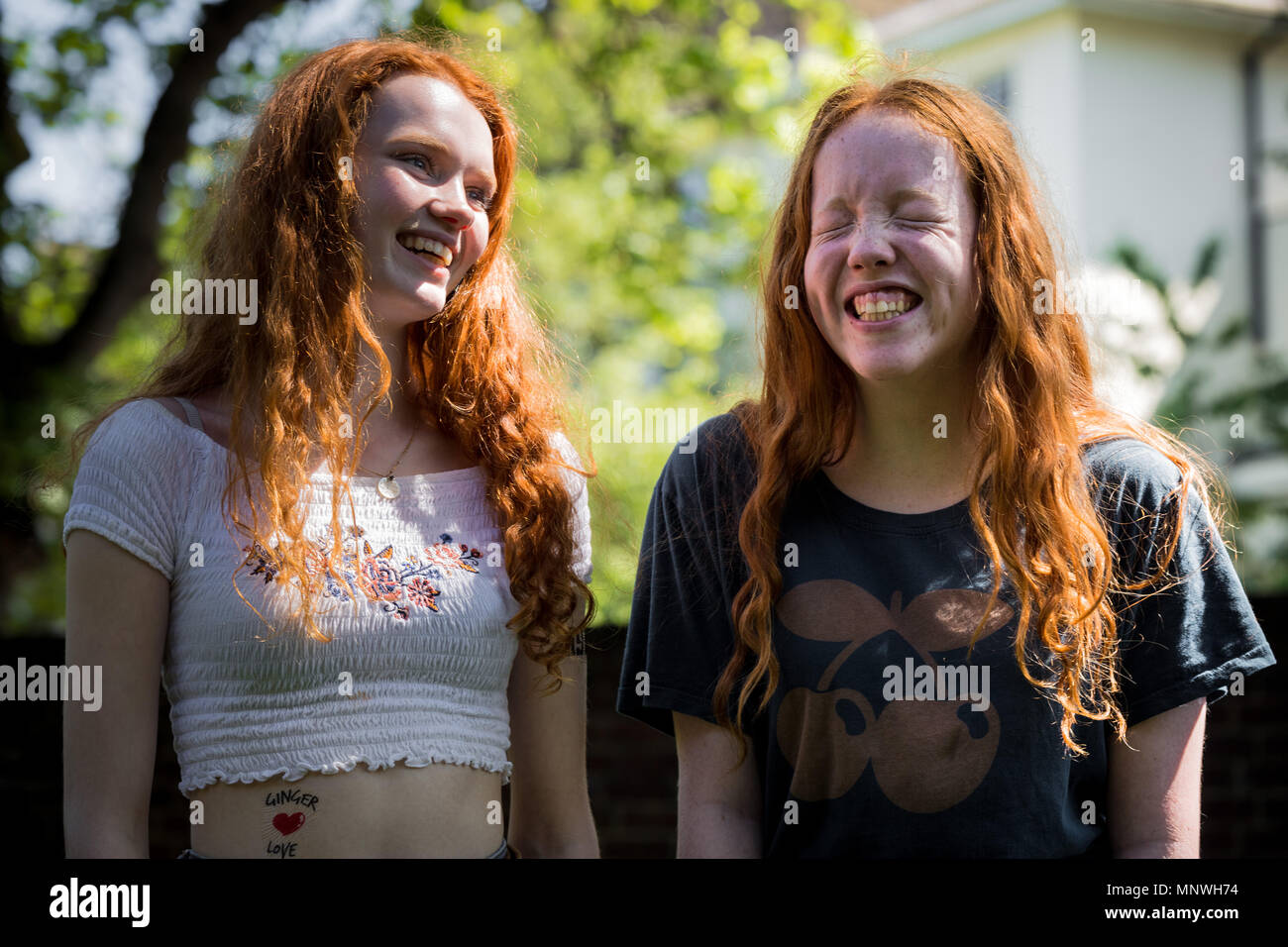 London, Großbritannien. 19. Mai 2018. Redhead Tag UK im Norden von London. Die jährliche Veranstaltung sieht Hunderte von 'Gingers' aus der ganzen Welt zur Feier des roten Haare. Credit: Guy Corbishley/Alamy leben Nachrichten Stockfoto