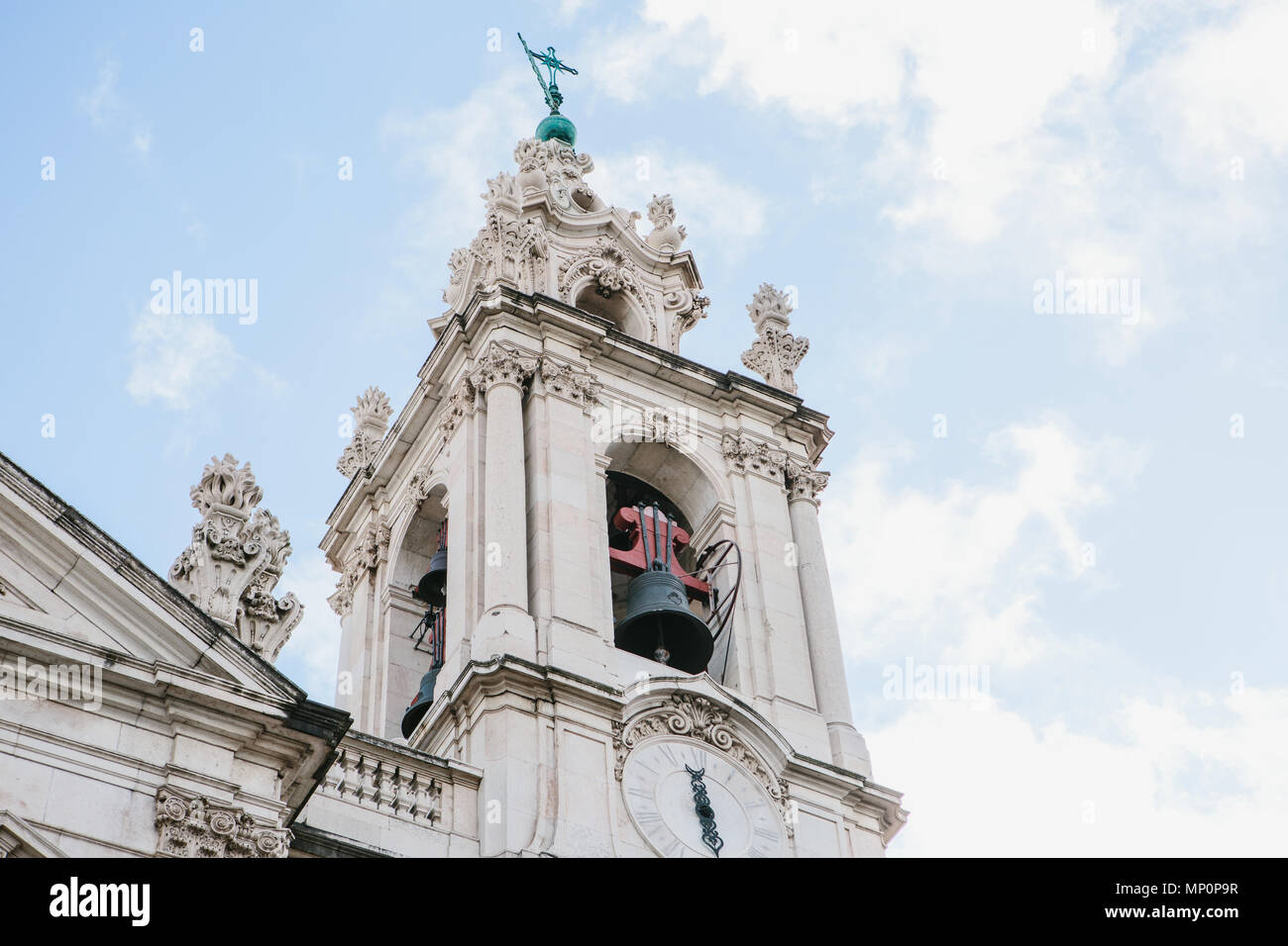 Basilica da Estrela Kathedrale in Lissbon, Portugal. Katholische Kathedrale und westlichen Christentum. Architektonische Sehenswürdigkeiten im historischen Zentrum im Barock- und Cl Stockfoto