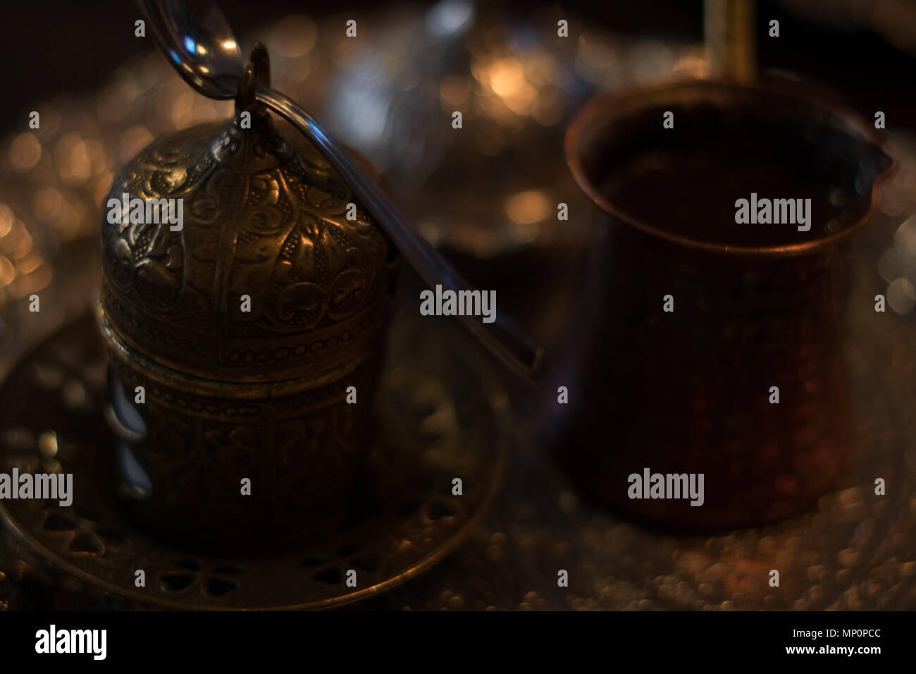 Arabischer Kaffee setup Stockfoto