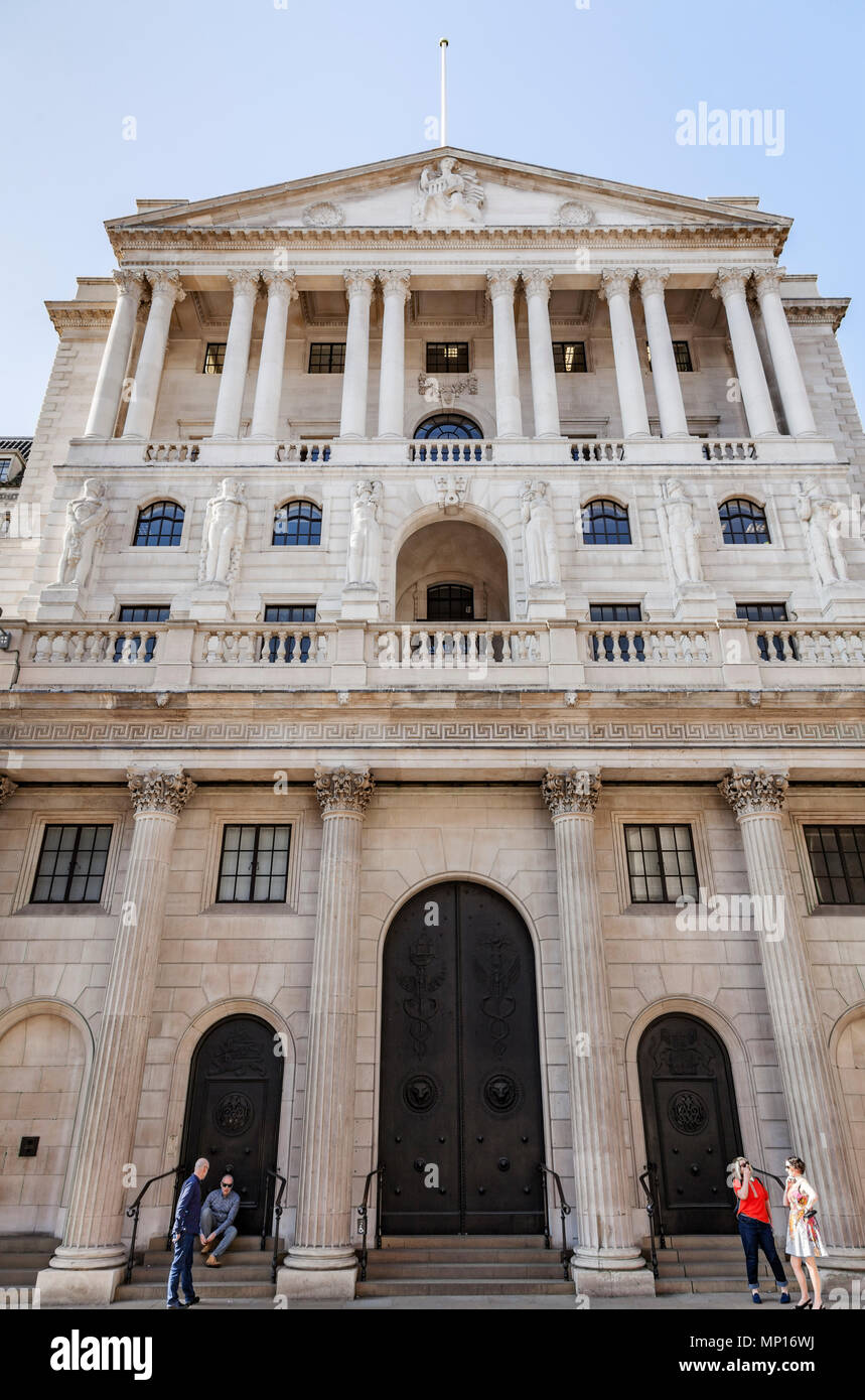 Bank von England auf Threadneedle Street im Herzen von Londons Finanzviertel Stockfoto