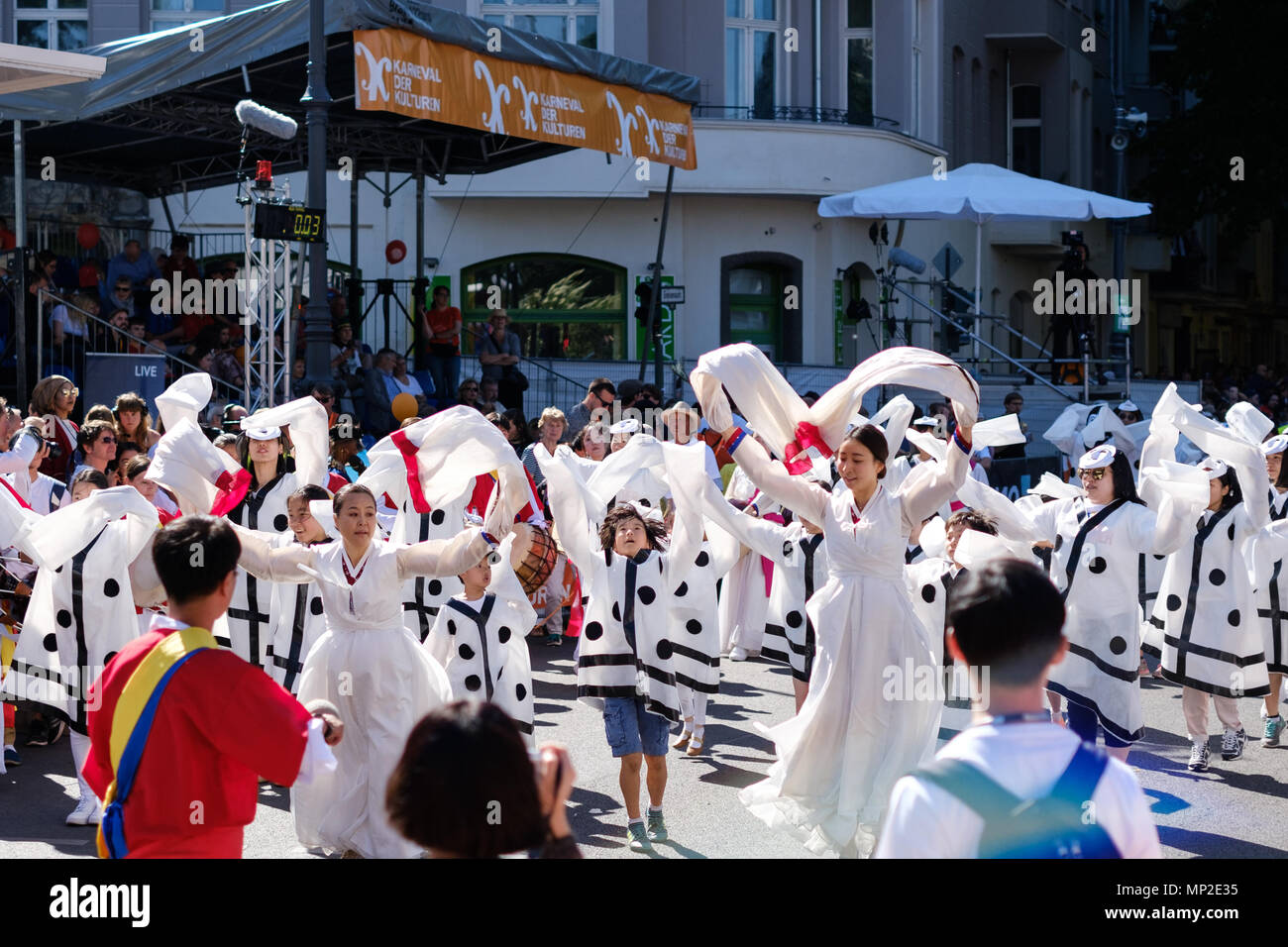 Berlin, Deutschland - Mai 20: die Menschen feiern Karneval der Kulturen (Karneval der Kulturen), Berlin, Deutschland Stockfoto