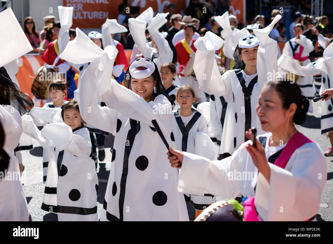 Berlin, Deutschland - Mai 20: die Menschen feiern Karneval der Kulturen (Karneval der Kulturen), Berlin, Deutschland Stockfoto