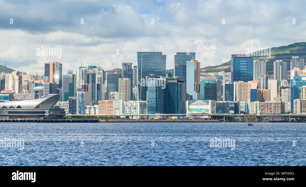 Hongkong - 21. Juli 2017: Hong Kong Skyline der Stadt im Sommer Tag Stockfoto