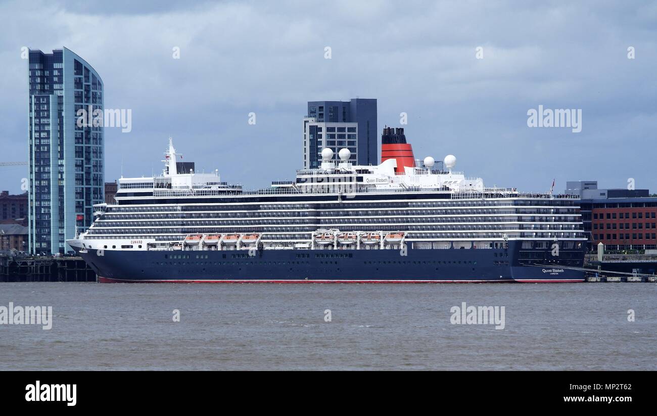 Liverpool, UK, Kreuzfahrtschiff Queen Elizabeth Docks in Liverpool für den Tag Credit Ian Fairbrother/Almy Stockfoto