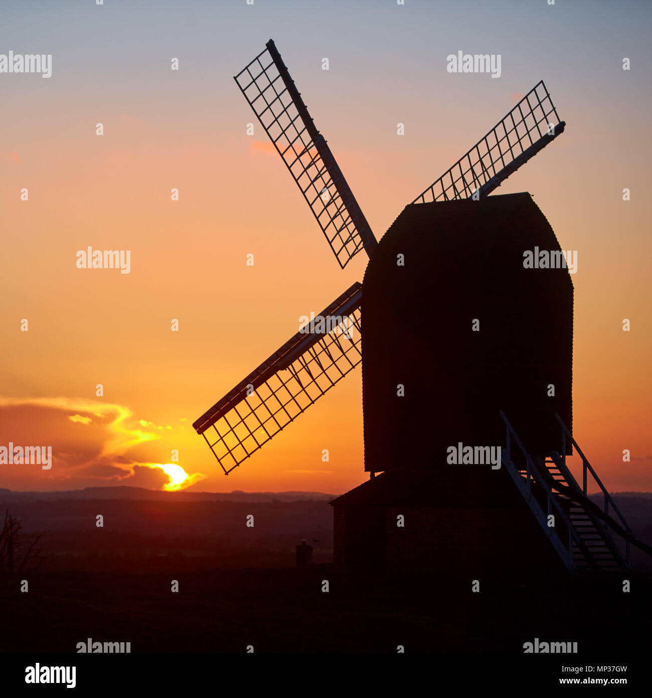 Sonnenuntergang am Brill Windmühle in Buckinghamshire Stockfoto