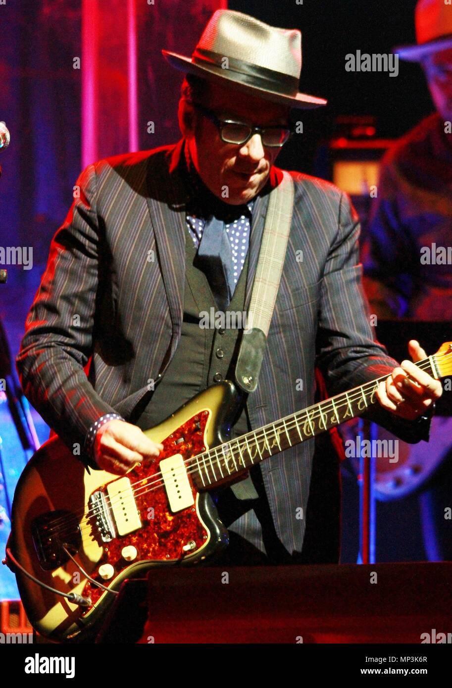 Liverpool, UK, Elvis Costello - Führt-at-Liverpool Philharmonic, Kredit Ian Fairbrother Stockfoto