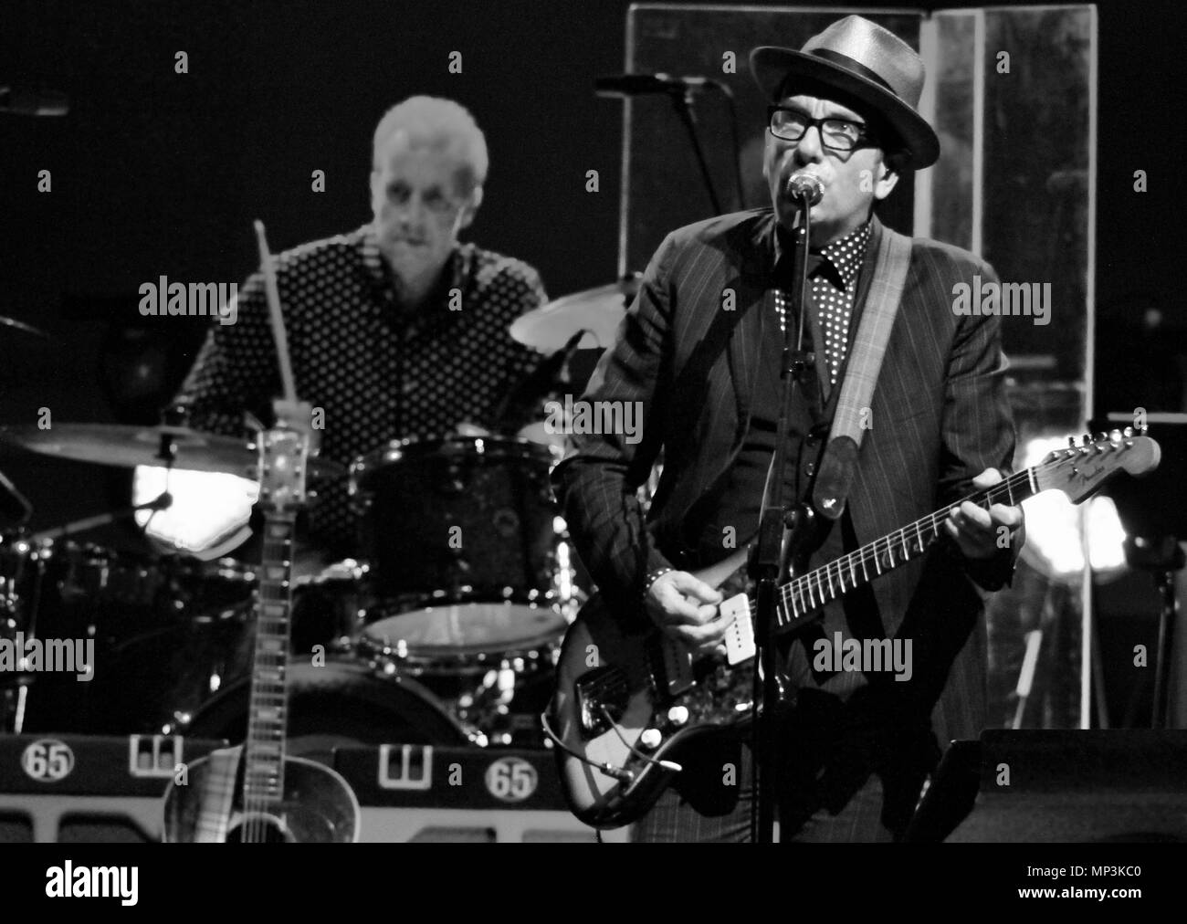 Liverpool, UK, Elvis Costello - Führt-at-Liverpool Philharmonic, Kredit Ian Fairbrother Stockfoto