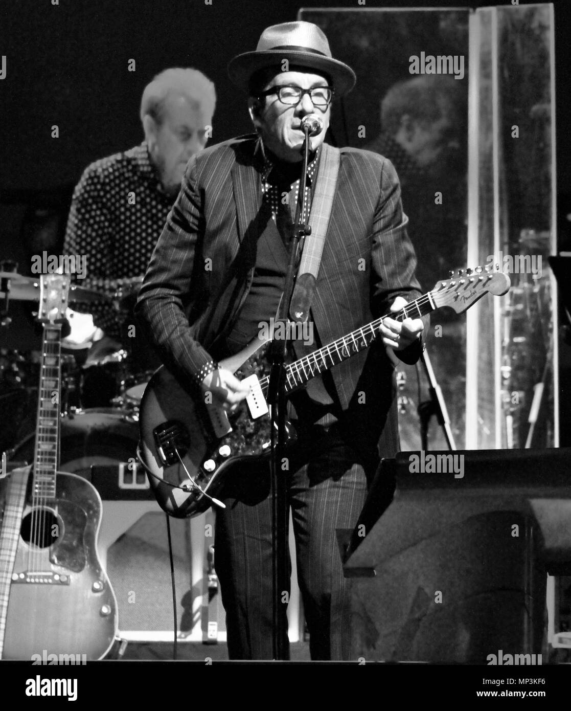 Liverpool, UK, Elvis Costello - Führt-at-Liverpool Philharmonic, Kredit Ian Fairbrother Stockfoto