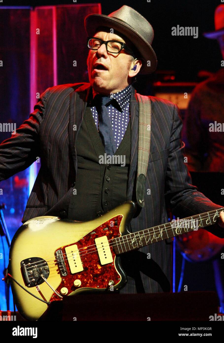 Liverpool, UK, Elvis Costello - Führt-at-Liverpool Philharmonic, Kredit Ian Fairbrother Stockfoto