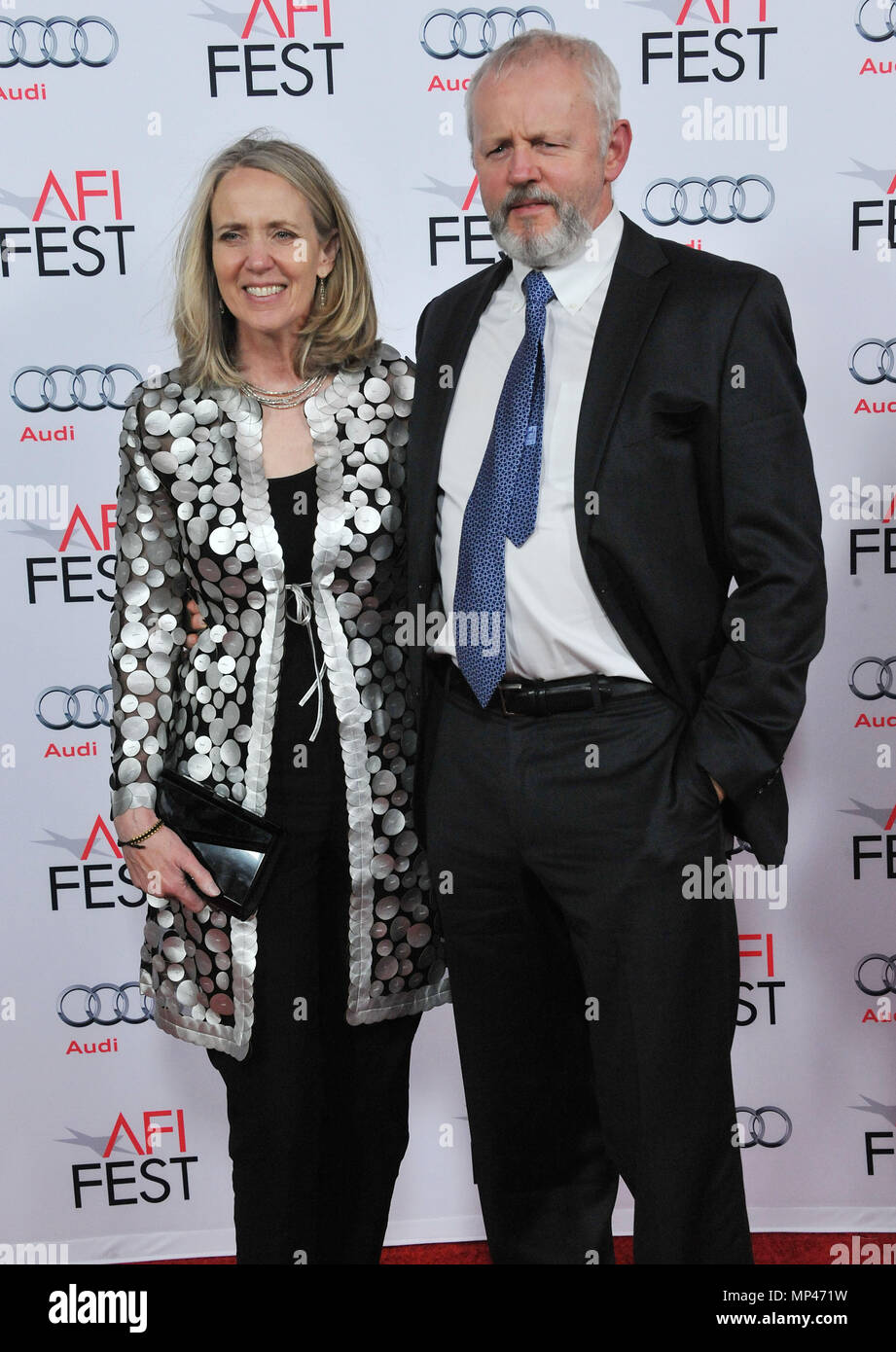 David Morse Frau Susan Wheeler Duff An Der Gehirnerschutterung Premiere Auf Der Tcl Chinese Theatre In Los Angeles November 10 2015 David Morse Frau Susan Wheeler Duff