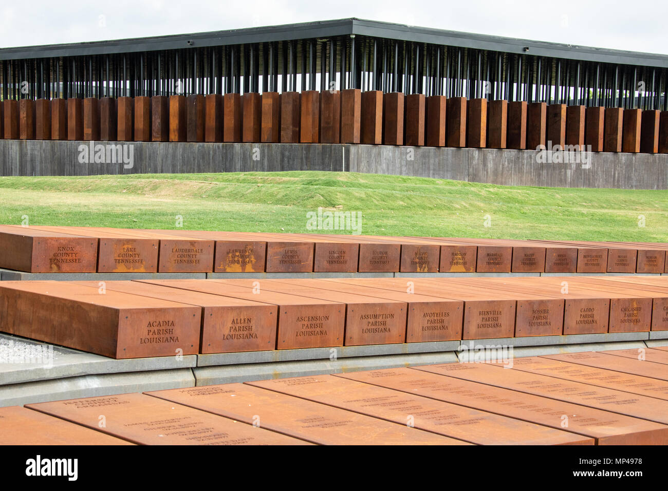 Der Nationalen Gedenkstätte für Frieden und Gerechtigkeit oder nationalen Lynchmord Memorial, Montgomery, Alabama, USA Stockfoto