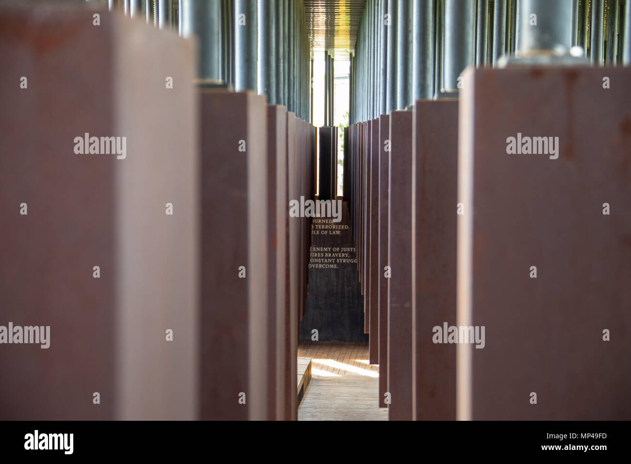 Der Nationalen Gedenkstätte für Frieden und Gerechtigkeit oder nationalen Lynchmord Memorial, Montgomery, Alabama, USA Stockfoto