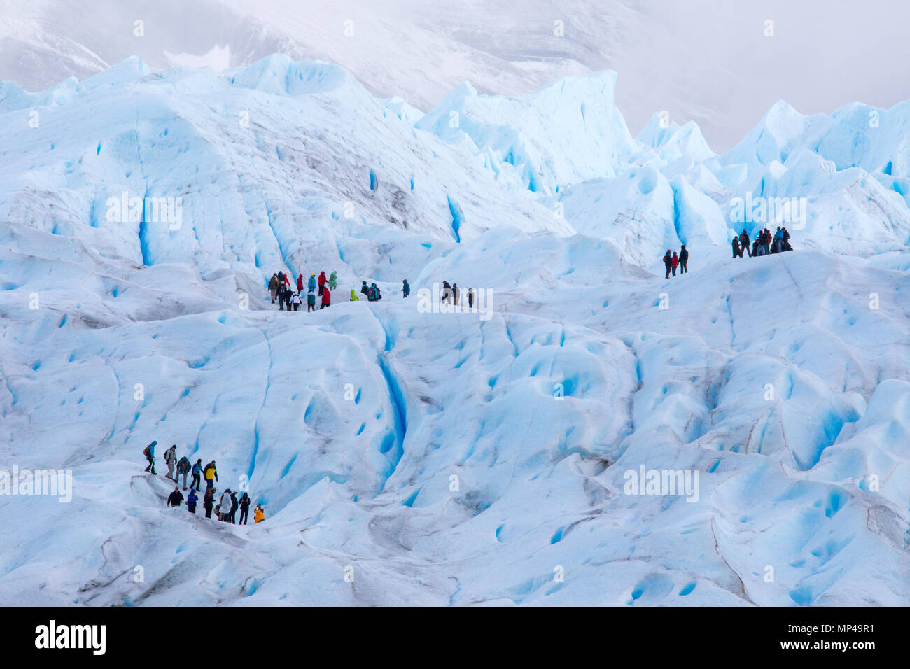 Touren Wandern auf den Gletscher Perito Moreno, Parque Nacional Los Glaciares, Argentinien Stockfoto