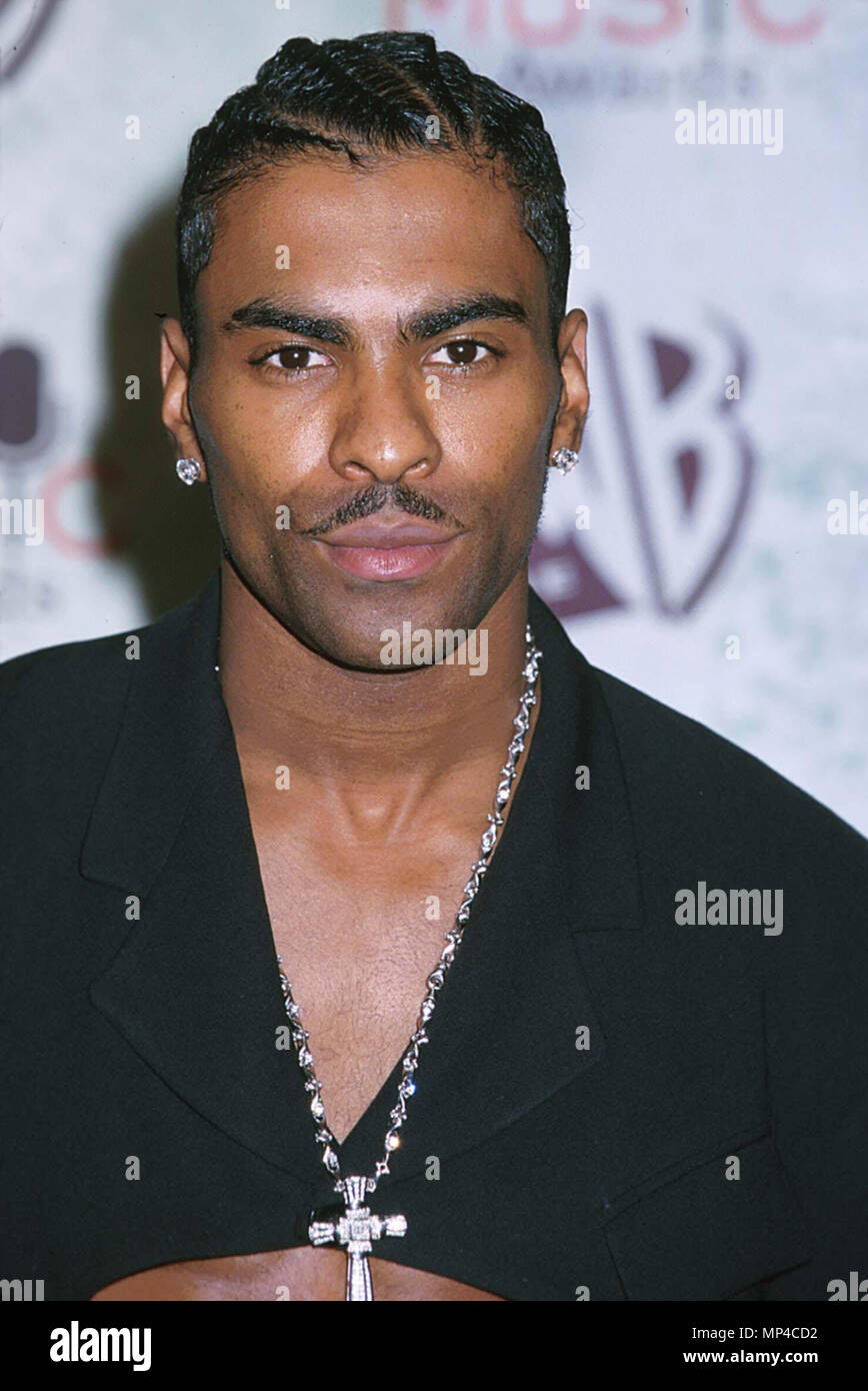 Ginuwine ========================= Ginuwine Ereignis in Hollywood Leben - Kalifornien, Red Carpet Event, Vertikal, USA, Filmindustrie, Prominente, Fotografie, Bestof, Kunst, Kultur und Unterhaltung, Topix prominente Mode, Besten, Hollywood Leben, Event in Hollywood Leben - Kalifornien, Roter Teppich und backstage, Film Stars, TV Stars, Musik, Promis, Topix, Headshot 1993 bis 1999, Anfrage tsuni@Gamma-USA.com, Kredit Tsuni/USA,, vertikal, eine Person, Stockfoto
