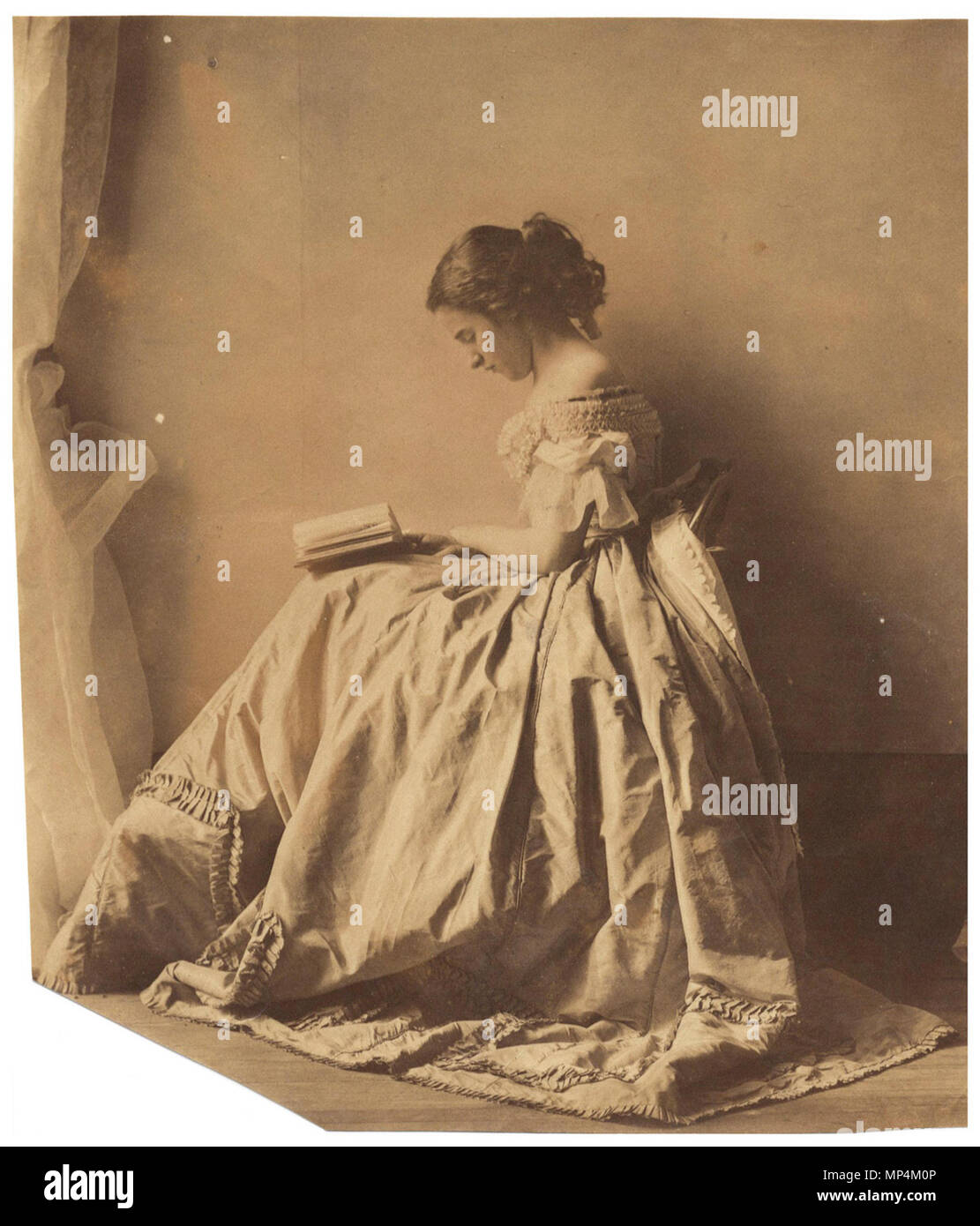 Eine der Ersten Fashion Triebe - 150 Jahre alte Fotos von Lady Clementina Hawarden könnte Fetch £ 150.000 an der Auktion. Русский: Исследование. Vom 7. Februar 2013. Clementina Maude, Viscountess Hawarden, урождённая Clementina Elphinstone Fleeming, 1 июня 1822 Глазго, Великобритания - 19 января 1865 Великобритания Лондон, 984 Fotos-für-Lady-Clementina - Hawarden-2 Stockfoto