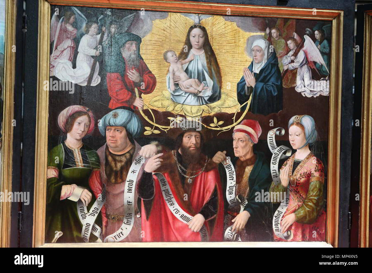 Englisch: Madonna mit Kind von Anna, Joachim, und Sibyllen umgeben. Dieses Objekt ist in RKDimages, Datenbank der Niederländischen Institut für Kunstgeschichte indiziert, unter der Referenz 32968. Čeština | Deutsch | Français | македонски | Nederlands | +/-. zwischen 1500 und 1524. 872 Meister der Heiligen Blut - sint-jacobskerk Brugge Stockfoto