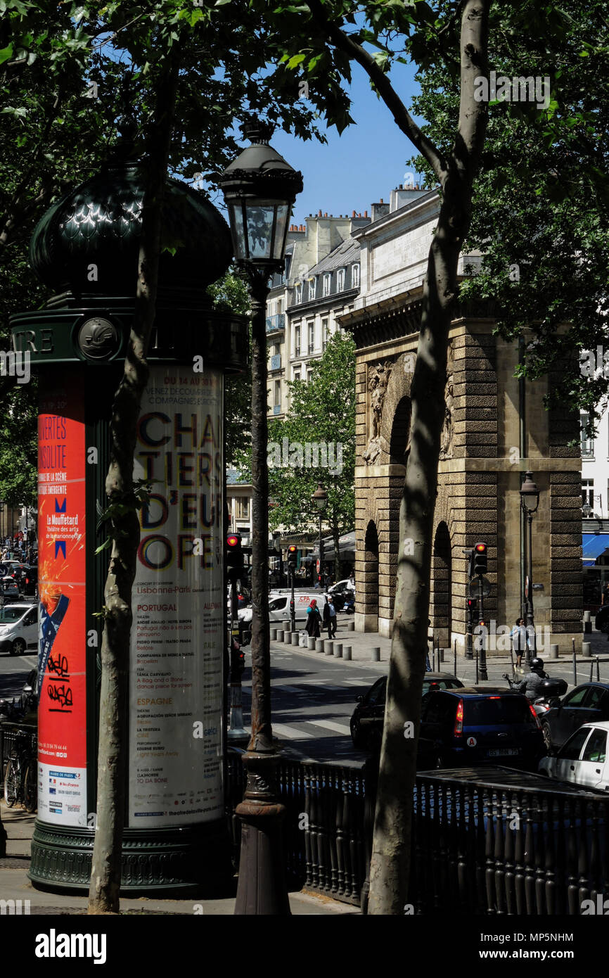 PARIS FRANKREICH - PORTES St. Martin und St. Denis - Pariser Grands Boulevards - PARIS historisches Denkmal - LOUIS XIV HERRLICHKEIT Denkmal - PARIS KUNST © F. BEAUMONT Stockfoto