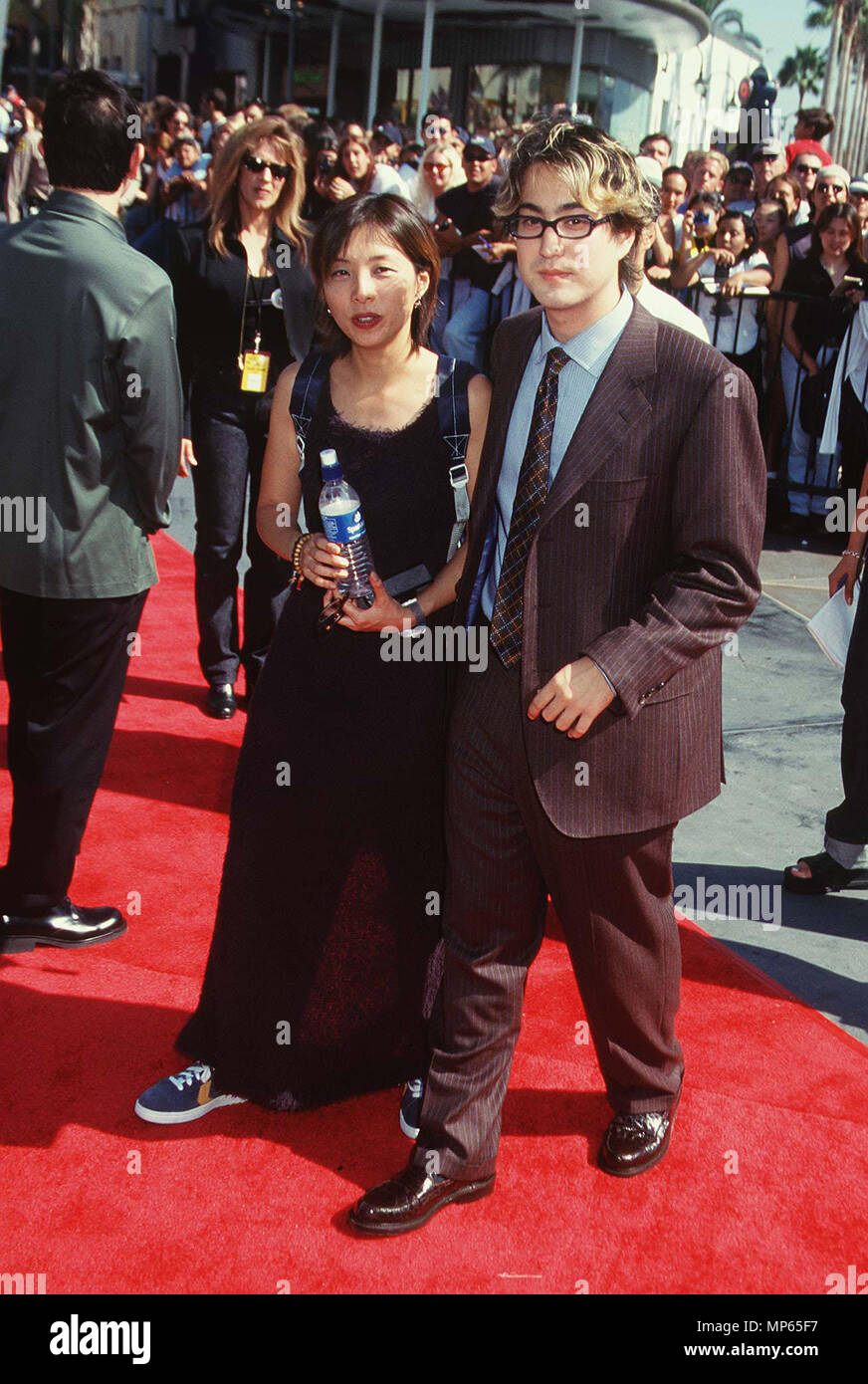 Sean Lennon & Honda Yuka - Lennon, Sean & Honda Yuka Ereignis in Hollywood Leben - Kalifornien, Red Carpet Event, USA, Filmindustrie, Prominente, Fotografie, Bestof, Kunst, Kultur und Unterhaltung, Topix prominente Mode, Besten, Hollywood Leben, Event in Hollywood Leben - Kalifornien, Roter Teppich und backstage, Film Stars, TV Stars, Musik, Promis, Topix, Bestof, Kunst, Kultur und Unterhaltung, vertikal, eine Person, Fotografie, drei Viertel, 1993 bis 1999, Anfrage tsuni@Gamma-USA.com, Kredit Tsuni/USA,======== Red Carpet Event, USA, Filmindustrie, Prominente, Fotografie, Stockfoto