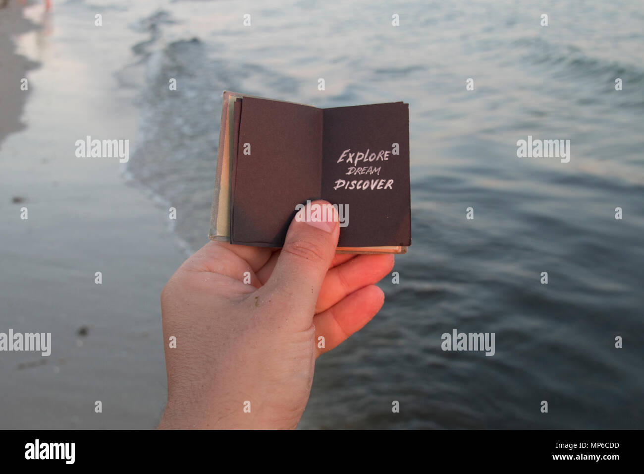 Erkunden Traum text Entdecken. Besuchen Sie Strände Idee. Stockfoto