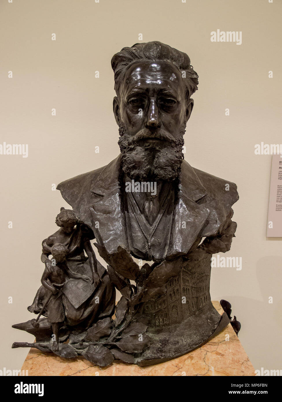 OLYMPUS DIGITALKAMERA Ricardo Magdalena Tabuenca. Español: Busto del Arquitecto, Pintor y diseñador español Ricardo Magdalena Tabuenca (1849-1910). . 1909. 914 Museo Provincial de Zaragoza-PC 301853 Stockfoto