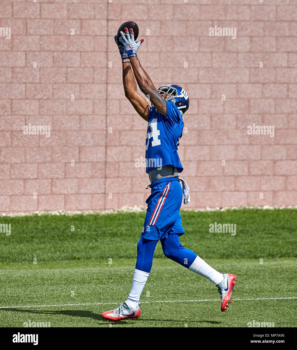 East Rutherford, New Jersey, USA. 21 Mai, 2018. New York Giants 'wide receiver Alonzo Russell (84) Während der organisierten Team Aktivitäten auf der Suche Diagnose Schulungszentrum in East Rutherford, New Jersey. Duncan Williams/CSM/Alamy leben Nachrichten Stockfoto