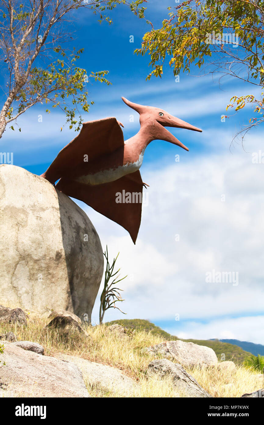 Replik eines Dinosauriers pteradon im Museumspark in Santiago de Cuba, Kuba Stockfoto