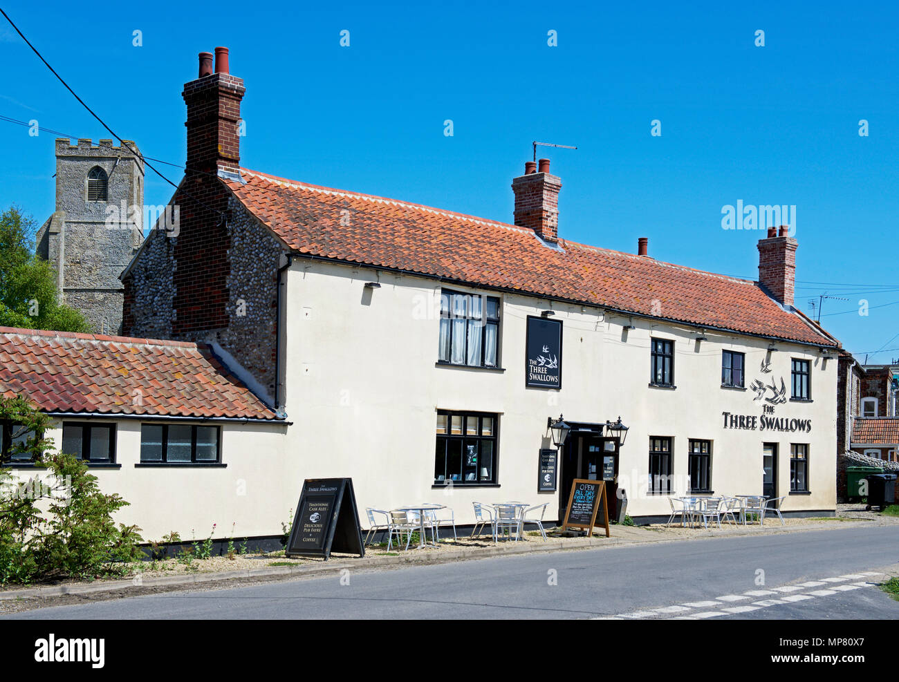 Die drei Schwalben Pub, Cley, Norfolk, England Großbritannien Stockfoto