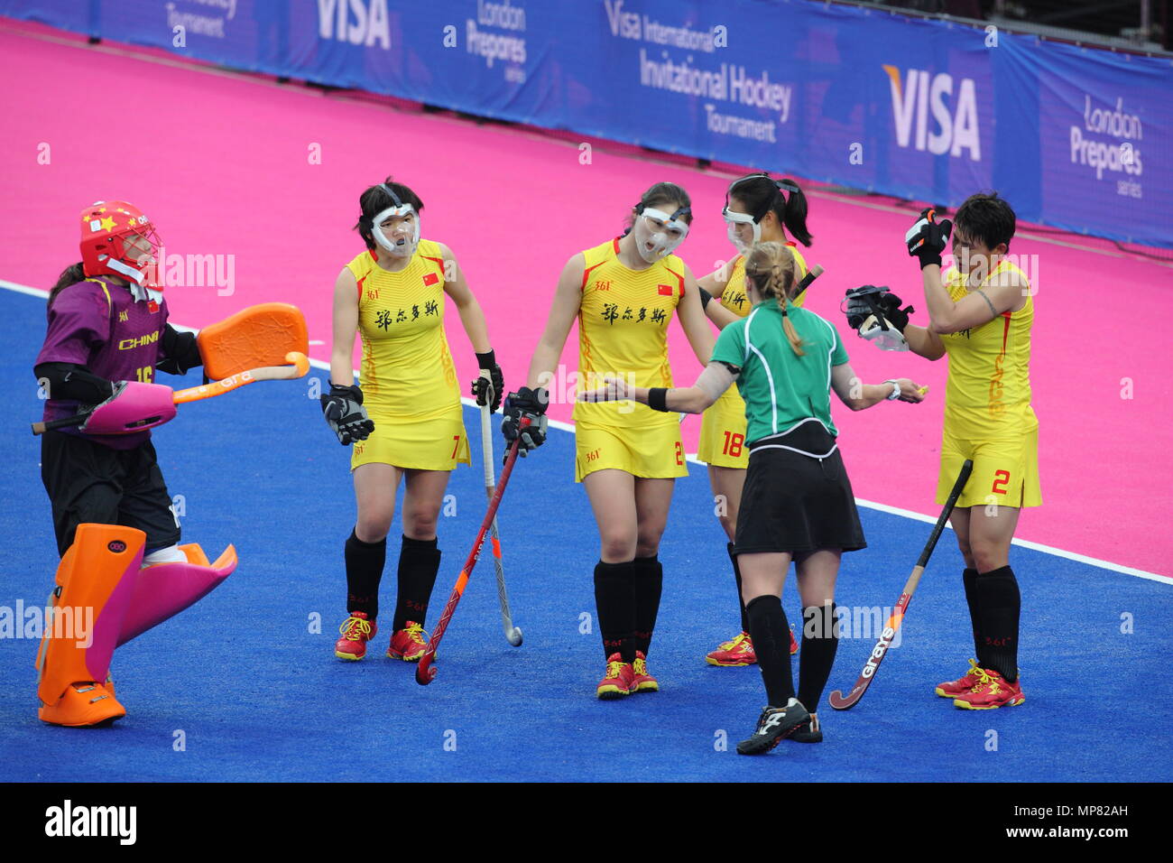 Die einladungs Visa International Women's Hockey Turnier, Großbritannien vs China am Flussufer Arena London Olympic Park 3. Mai 2012 --- Bild von: © Paul Cunningham Stockfoto