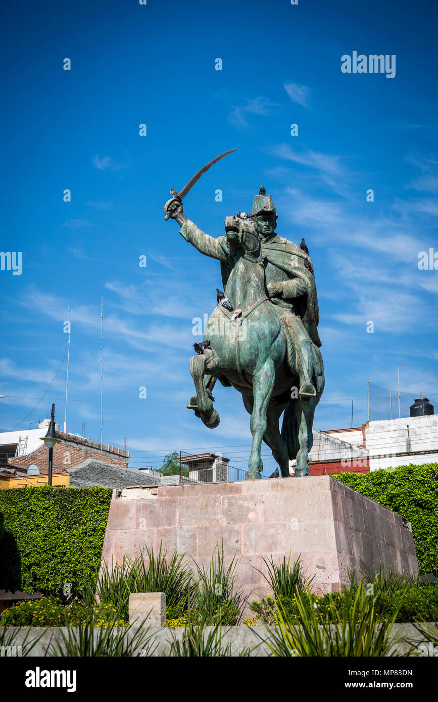 Allgemeine Ignacio Allende Statue, Plaza Civica, General, der erste LED-Revolte gegen Spanien im Jahr 1810 und gilt als Held von den mexikanischen Krieg von Independe Stockfoto