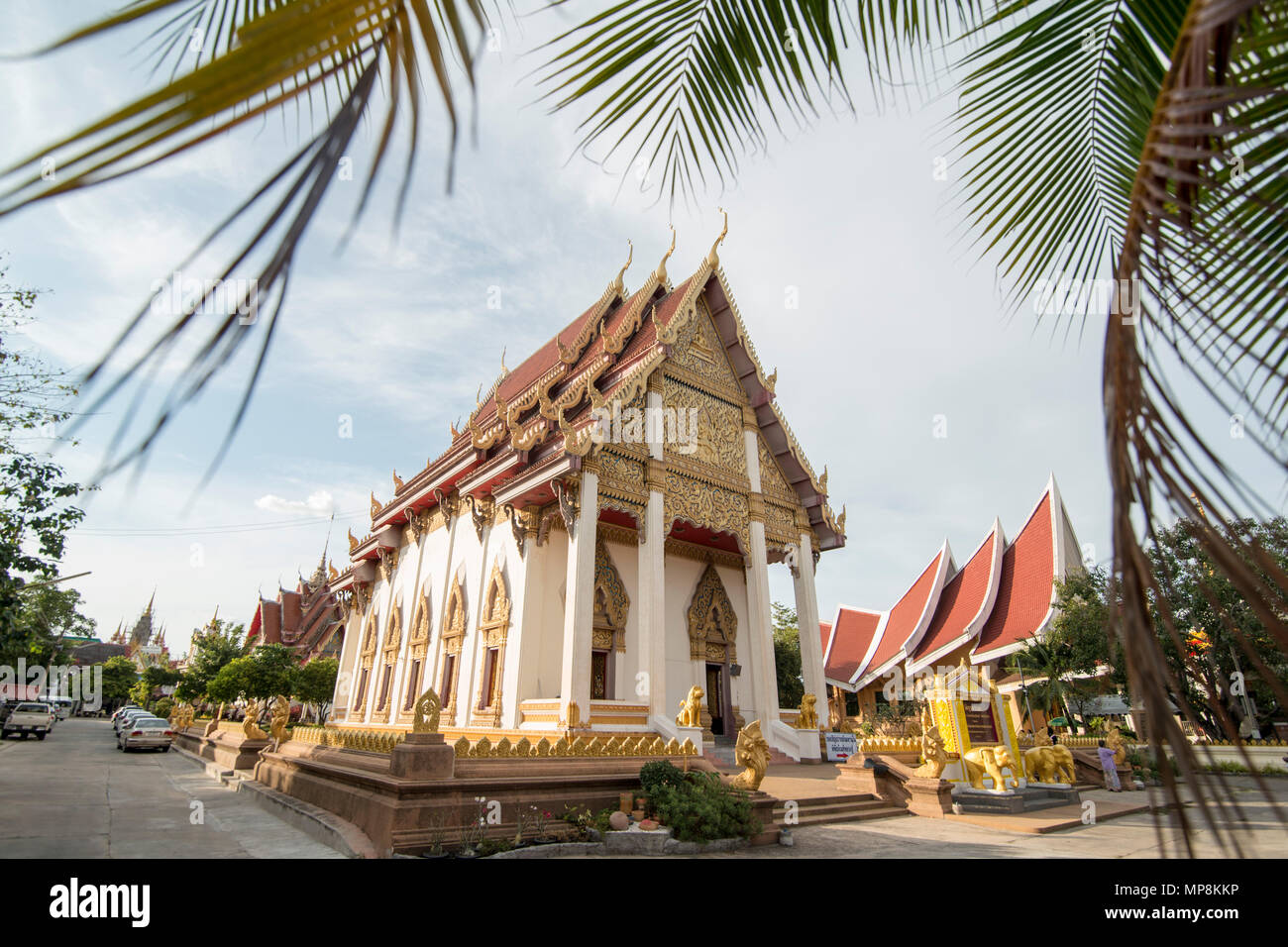 Der wat Burapharam in der Stadt Surin in Isaan im Nordosten von Thailand. Thailand, Isan, Surin, November, 2017 Stockfoto