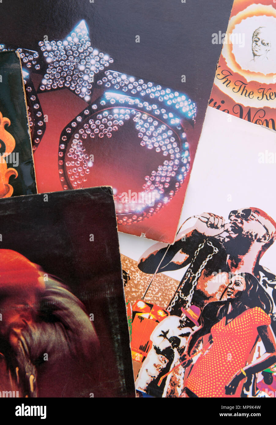 Umfasst eine Auswahl von 70s Soul und Funk Alben Stockfoto