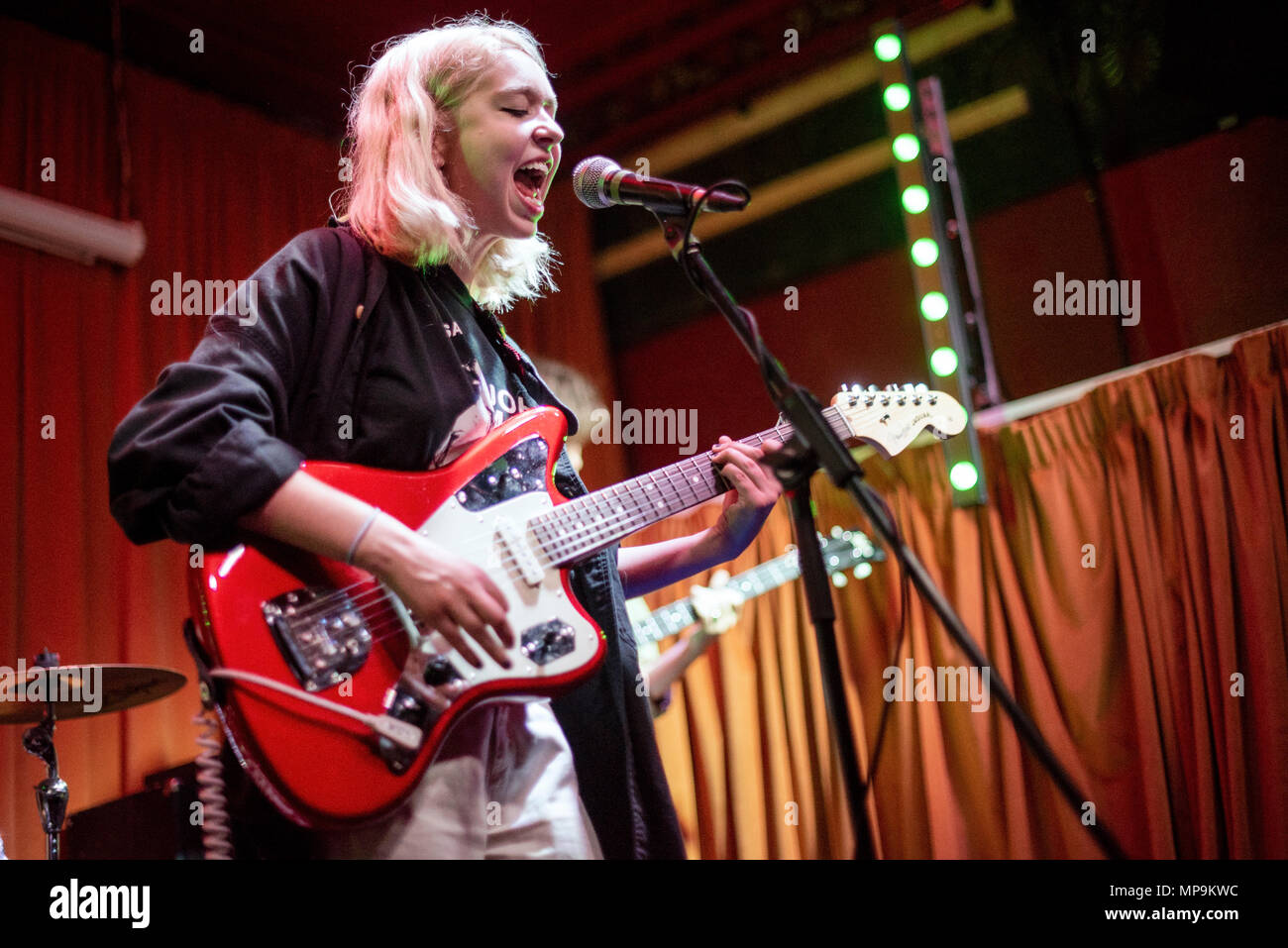 Manchester, Großbritannien. 20. Mai 2018. Snail Mail, der Amerikanischen indie rock Soloprojekt von Gitarrist und Sänger und Songwriter Lindsey Jordanien bei Manch Stockfoto