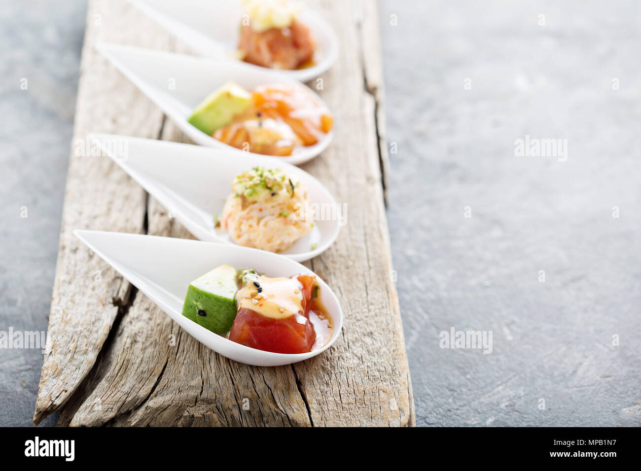 Sushi beißen und Vorspeisen Stockfoto