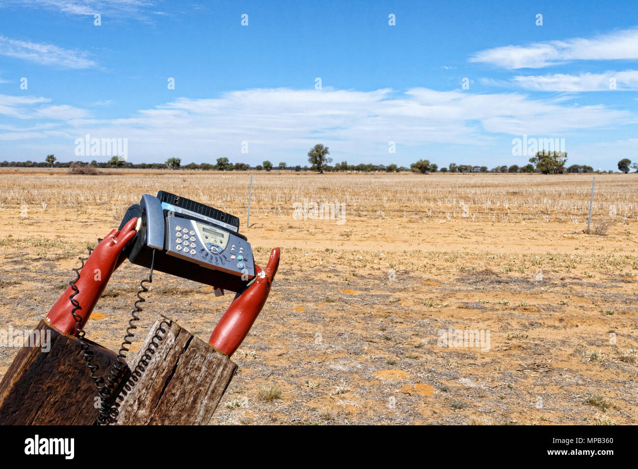 Telefon kunst Eintropfen im ländlichen Australien, Wiedergeltingen, Western Australia Stockfoto