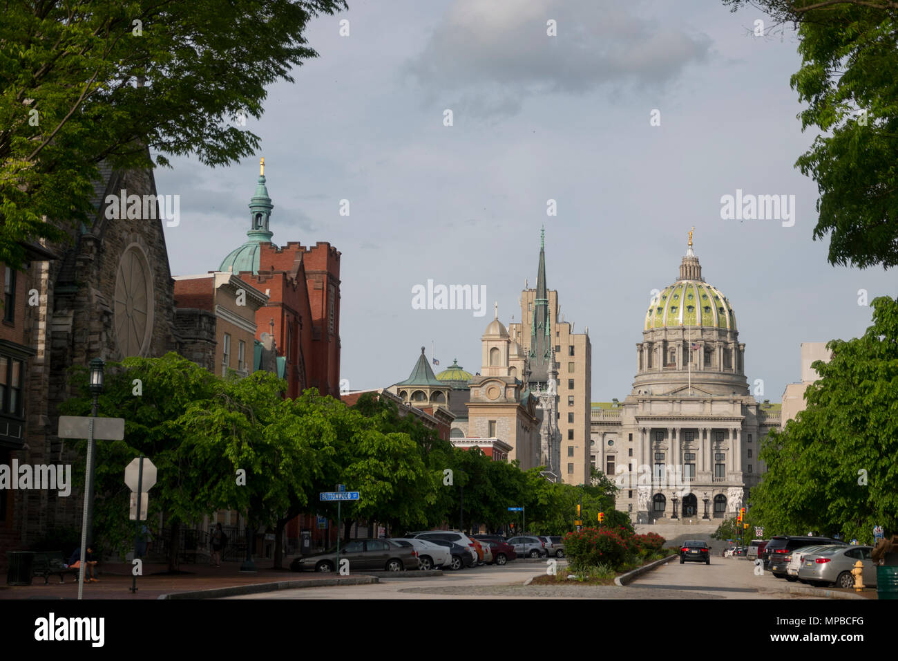 USA Pennsylvania PA Harrisburg Suchen von State Street das State Capitol Building und der Kuppel Stockfoto