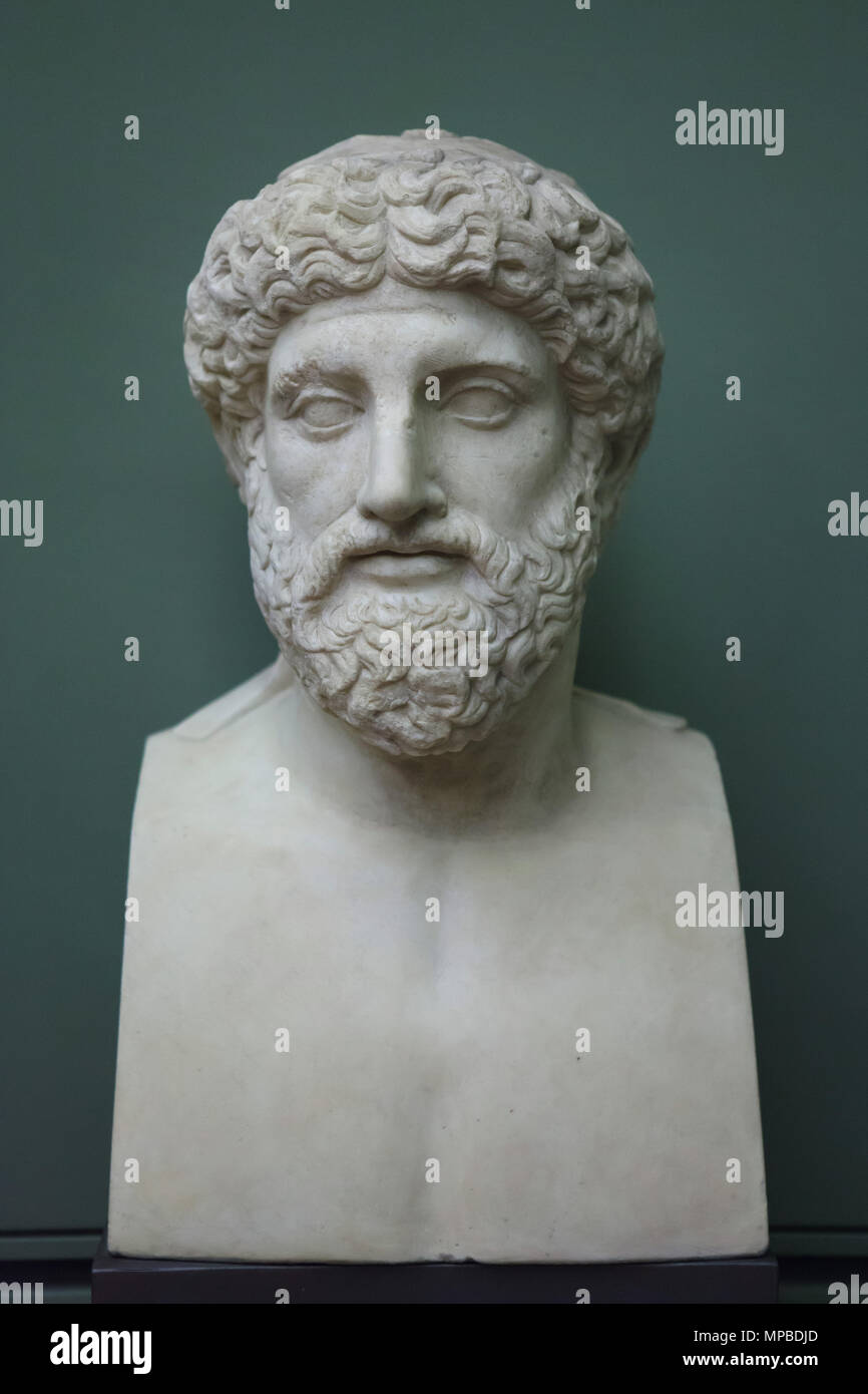 Bildnis eines unbekannten sitter bekannt als Sophokles. Römischen Kopie aus dem 2. nachchristlichen Jahrhundert auf einer griechischen Original vom 5. Jahrhundert v. Chr. in den Uffizien (Galleria degli Uffizi) in Florenz, Toskana, Italien. Stockfoto