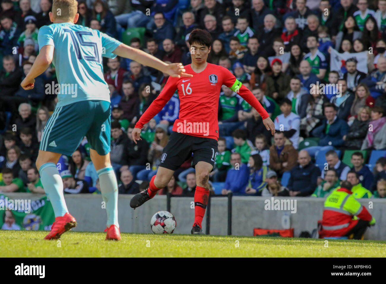 24. März 2018. Internationaler Fußball-freundliches 2018, Nordirland gegen Südkorea im Windsor Park, Belfast. (16) Ki Sung-yueng Südkorea. Stockfoto