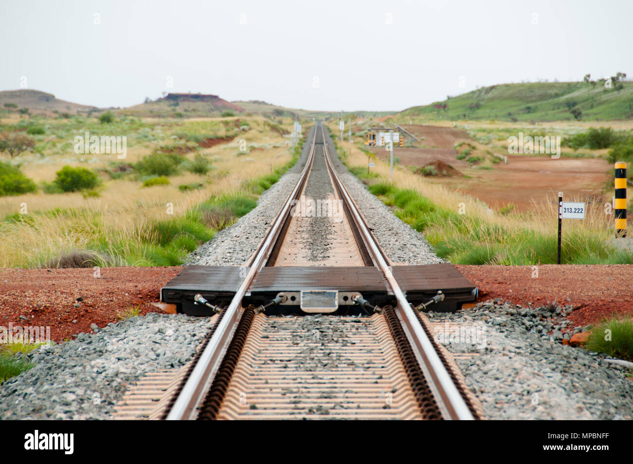 Eisenerz Zug Schienen - Pilbara - Australien Stockfoto