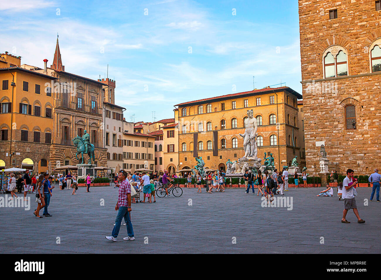 Florenz, Italien - 29 August 2012: Neptun und anderen Statuen auf Platz von Signora in Florenz in Italien, Sommer Stockfoto