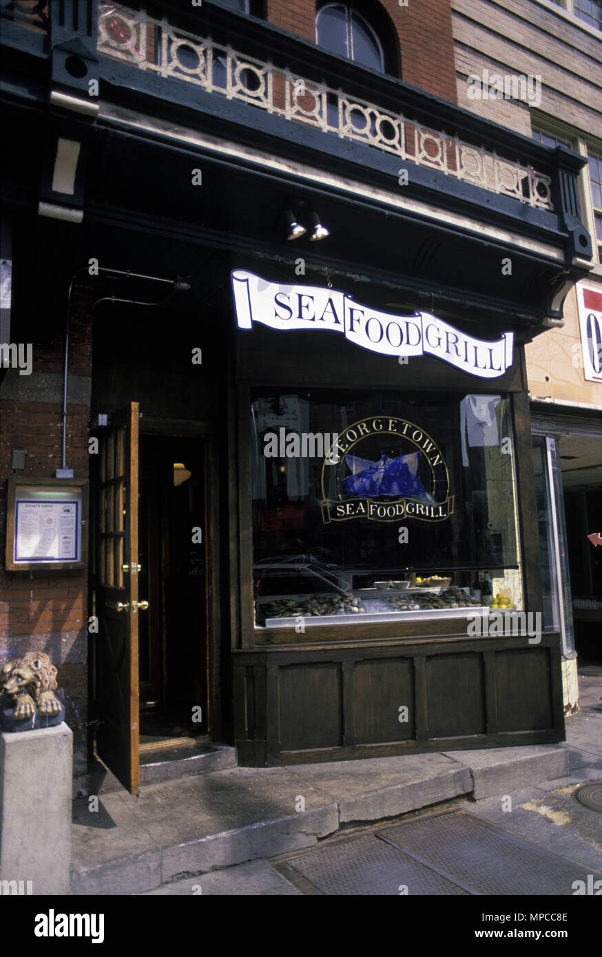 1988 historisches Fenster Seafood Grill GEORGETOWN Georgetown, Washington DC, USA Stockfoto