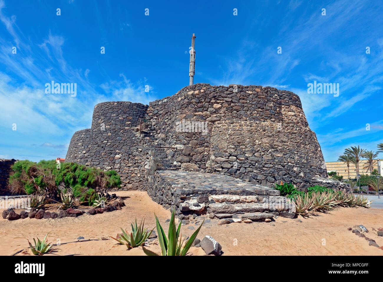 Historische Küstenbefestigung auf der Vorderseite in Caleta de Fuste auf Fuerteventura auf den Kanarischen Inseln Stockfoto