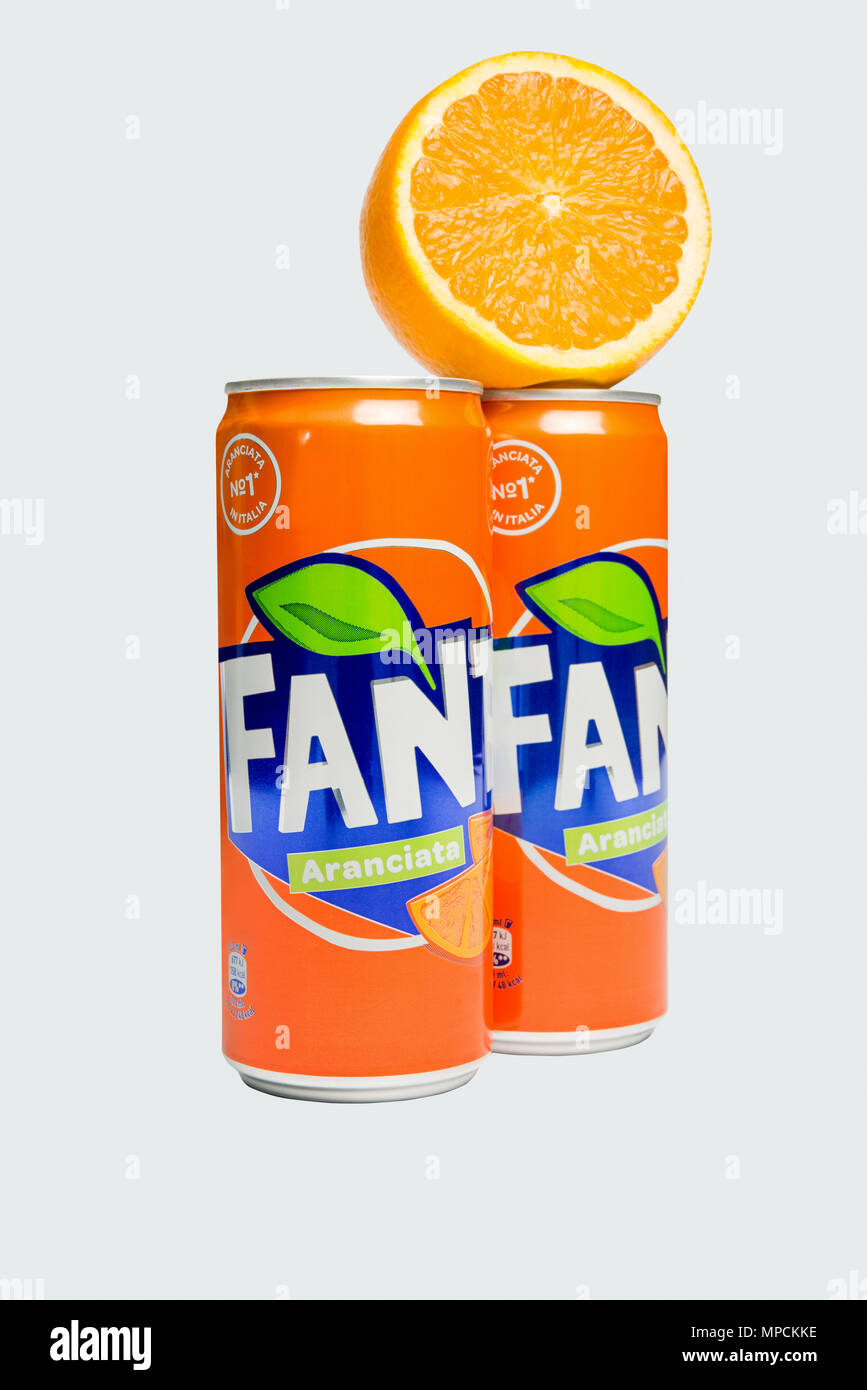 Bottle Of Fanta Stockfotos & Bottle Of Fanta Bilder - Alamy
