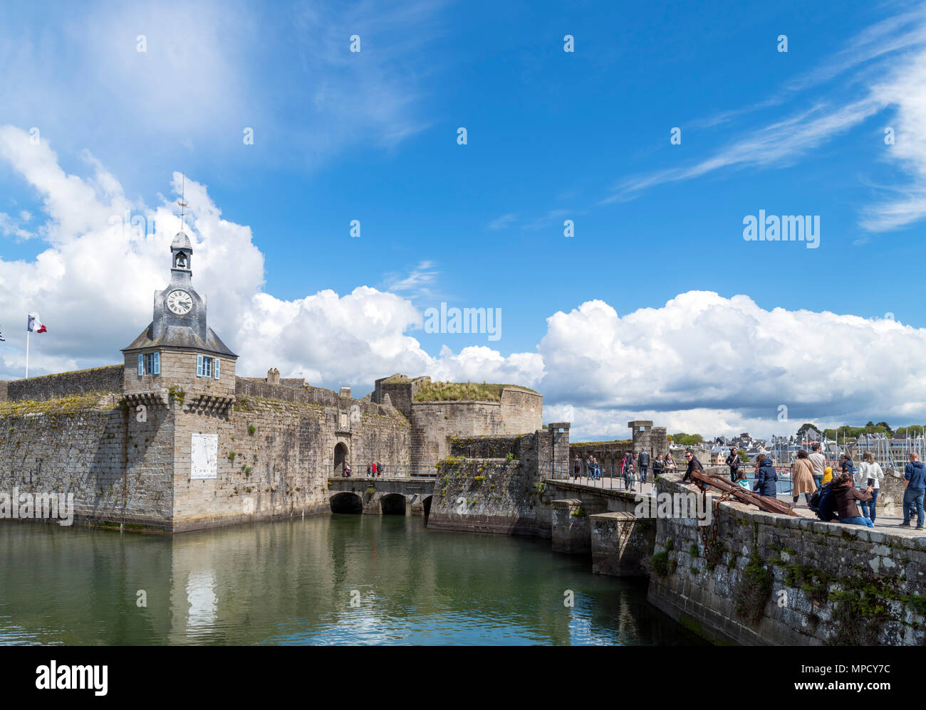 Der Hafen und der historischen Altstadt Stadt (ville), Concarneau, Finistère, Bretagne, Frankreich Stockfoto