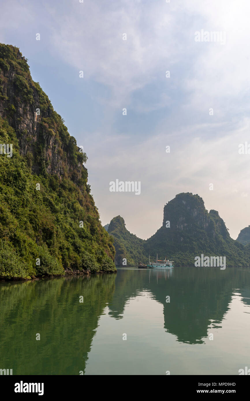 Hòn Cây Táo (Apple Tree Insel), Hạ Long Bay, quảng Ninh Provinz, Vietnam Stockfoto