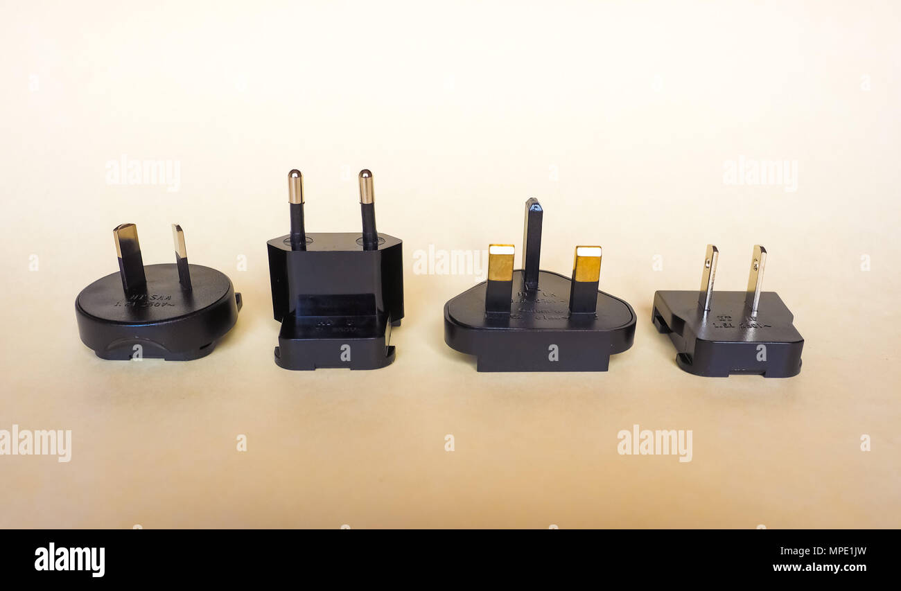 LONDON, GROSSBRITANNIEN - ca. Mai 2018: Australische (Typ I), europäischen (Typ C), britischen (Typ G) und amerikanischen (Typ A) Elektrische Anschlüsse Stockfoto