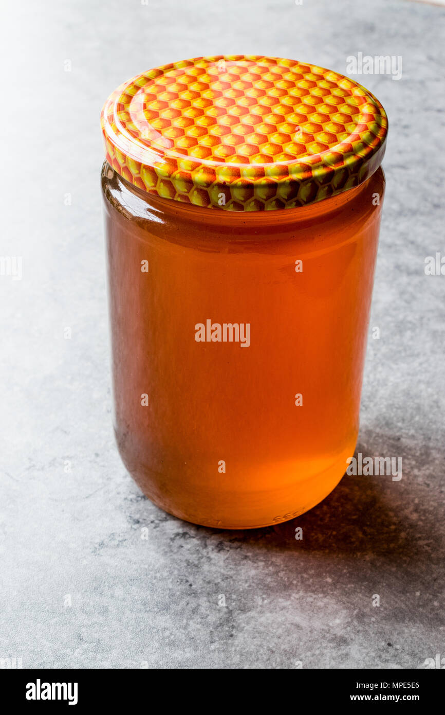 Honig im Glas mit Deckel. Kopieren Sie Platz. Ökologische Lebensmittel. Stockfoto