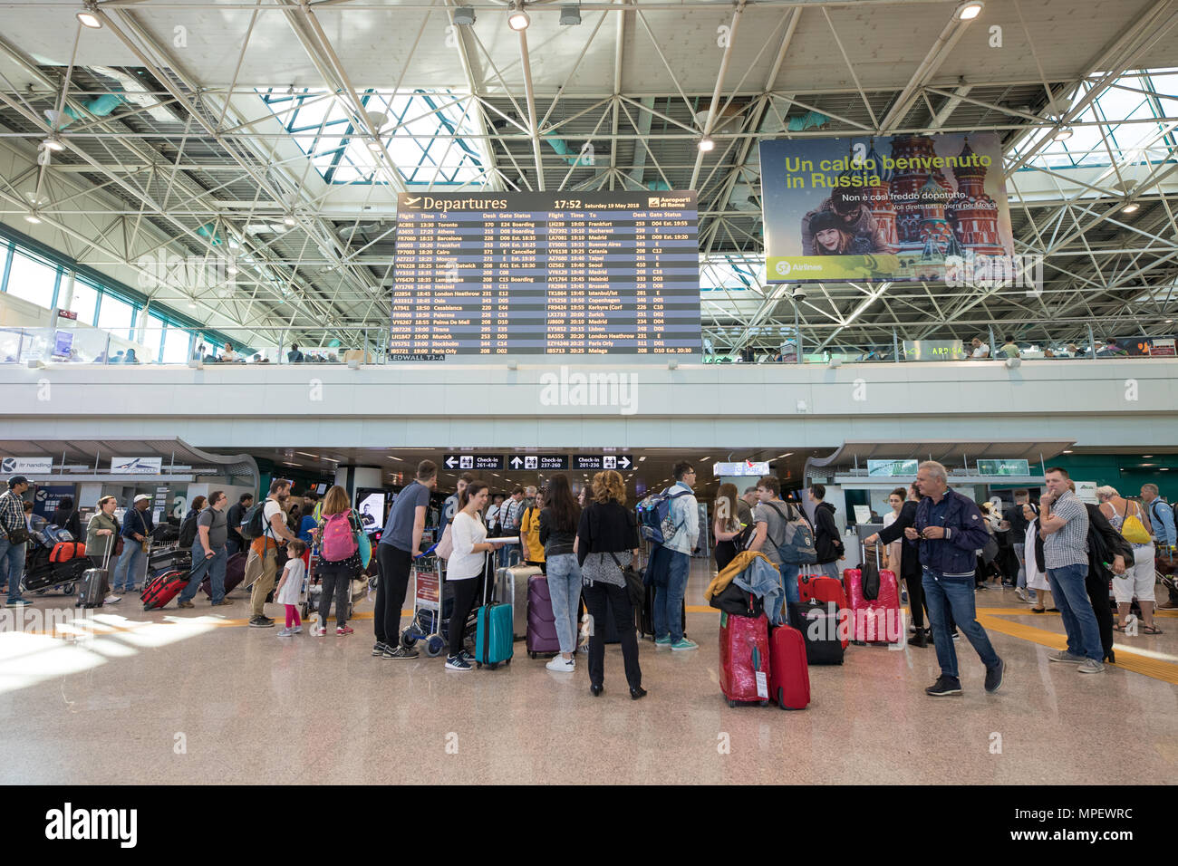 Der Flughafen Rom Fiumicino, Passagiere der Zeit Tabelle board  Stockfotografie - Alamy
